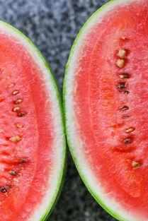 杭州小哥吃瓜视频,街头热辣瞬间，揭秘生活百态